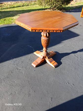 Antique Lamp Table 1