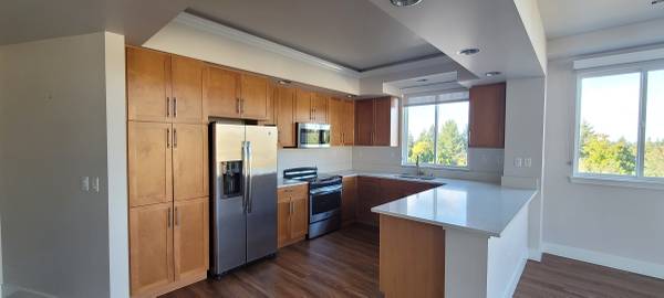 $4,704 / 2br - 1602ft2 - This Parkwood home is fresher than a mug of apple cider!~🍎😋 (Mercer Island)63934418992259121