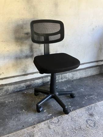 Small Desk Chair (12-30) 1