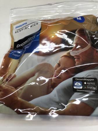 CPAP Phillips Respironics Dreamwear Mask 1