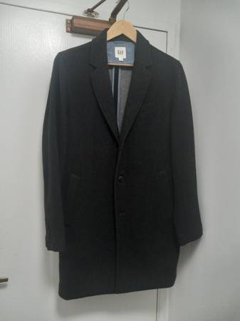 Gap Wool Coat like new medium size 1
