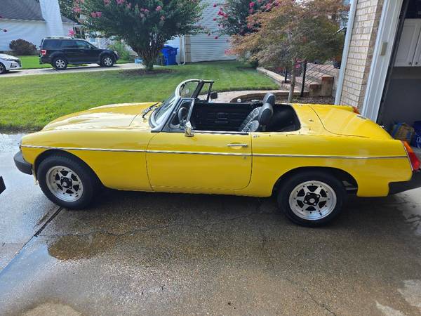 1975 MGB V8 - $8,000 (Suffolk)63621666684417122