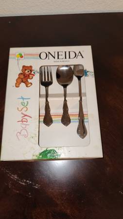 Oneida Stainless 3 Piece Baby Set 1
