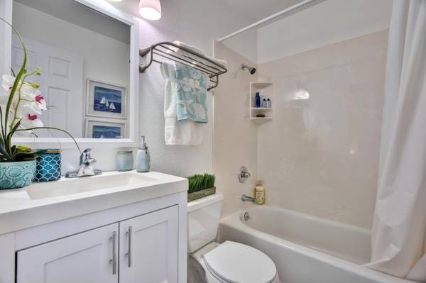 $3,800 / 3br - Condominio de 3 habitaciones y 2 baños en San Mateo (excelente ubicación cerca de Marina Plaza) (san mateo)63867927805059124