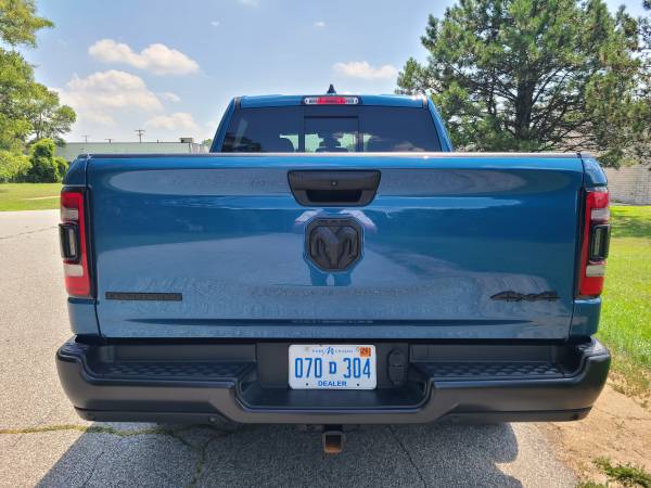 2024 RAM 1500 Big Horn/Lone Star híbrido V6 de 3.6 L 4WD - $29,900 (Redford)63488231010049123