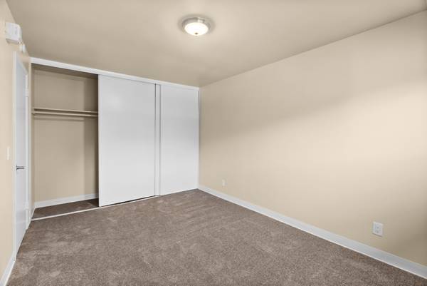 $2,100 / 2br - 919ft2 - En Issaquah, patio con parrilla, 2/BD (40 Newport Way NW, Issaquah, WA)63811610607363122