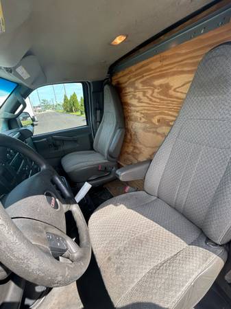 2017 GMC Savanna 2500 - Photo 7