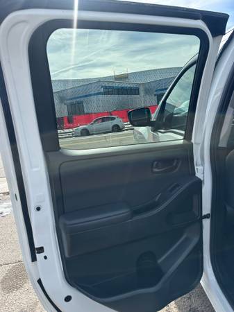 2024 Nissan Frontier Crew Cab - Photo 11