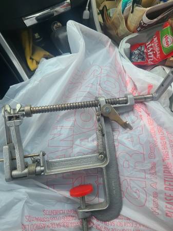 Pamper  chief Apple peeler $26 1