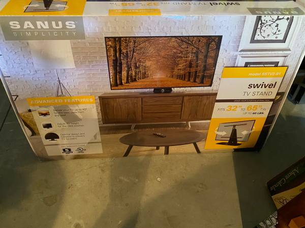 SANUS Simplicity TV Swivel Stand 32" to 65" 1