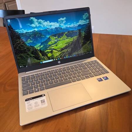 HP 15 Touchscreen Laptop – Core Ultra 7 – Intel Arc – 16GB RAM – 512GB 1