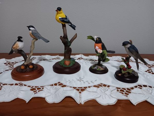 Bird Figurines 1