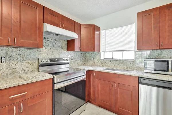 Spacious 2BR/2BA Condo for Rent in Boca Raton – Available Nov 2026, $2 1