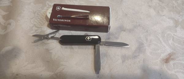 SWISS Army knives 1
