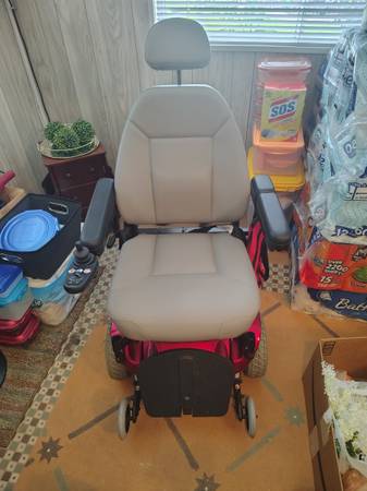 Pride Jazzy Select Mobility Power Chair 1