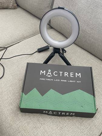 Mactrem LED ring light 1