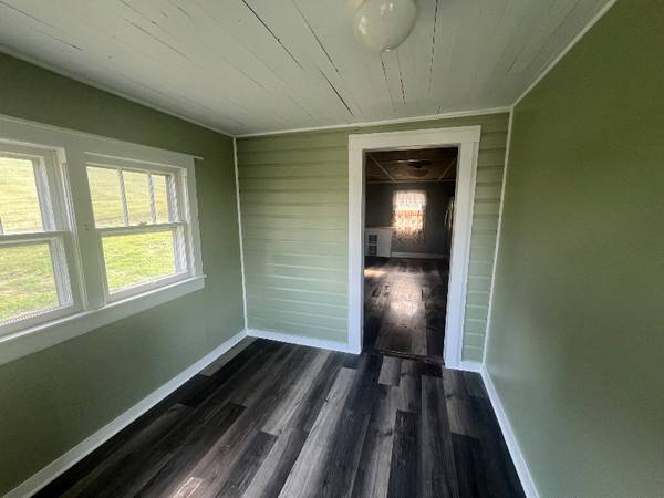 $1700.00 / 2br - 1050ft2 - Charming 2 Bed, 1 Bath Home in Gray, TN - Available 10/15 - $1700/mo63947703846146123