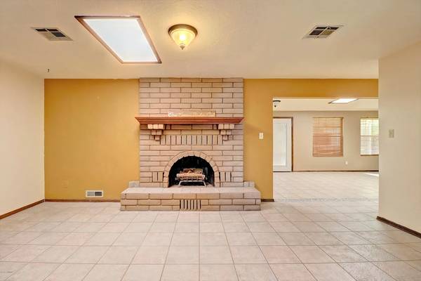 $452,900 / 3br - 1948ft2 - 105 los nogales (Las Cruces)63948355622402123