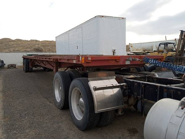 Flatbed Trailer 1