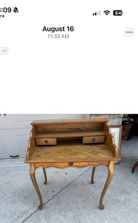 Oak desk 1
