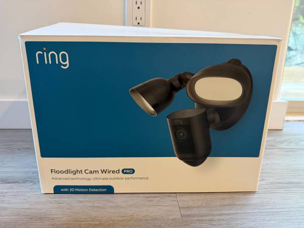 Ring Floodlight Cam Wired Pro 1