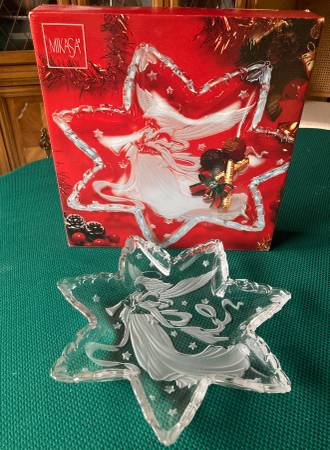Mikasa Star-shaped Glass Platter 1