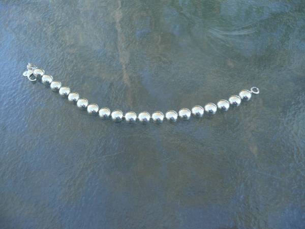 Round Dots Silver Bracelet 1