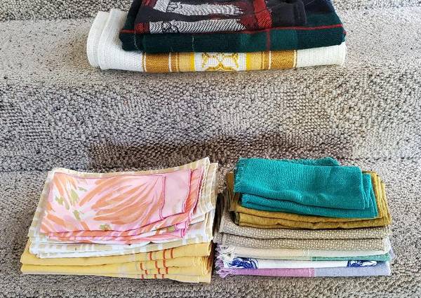 Elegant Dinner Napkin Assortment 1