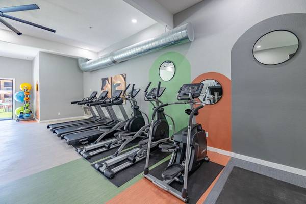 $710 / 235ft2 - Estudio 1ba, Ubicado en Austin, Comunidad Cerrada (9220 N Interstate Hwy 35, Austin, TX)63979116274690121
