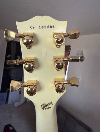 2010 Gibson Les Paul Custom Shop Alpine White - HSC + COA