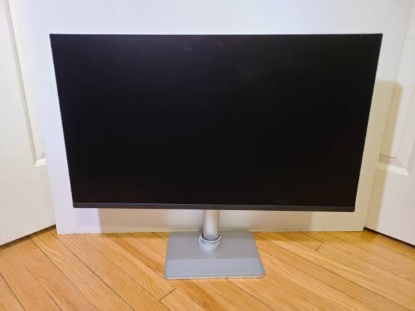 BenQ MA320U 32” 4K 3840x2160 Monitor 1