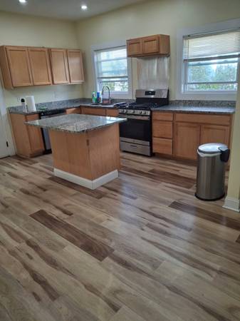 $3,000 / 2br - 2 dormitorios (Medford Square)63845965991939120