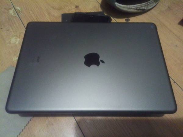 iPad a13 (9th Gen *mint condition 64gb) 1