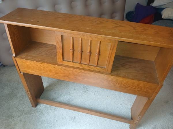 Solid Oak twin bed frame 1
