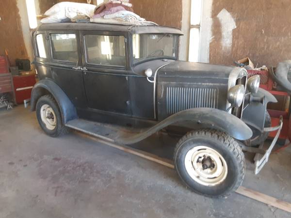 1931 FORD MODLE   A--RUNS,, NEED,S RESTORED- NEW TIRES 1