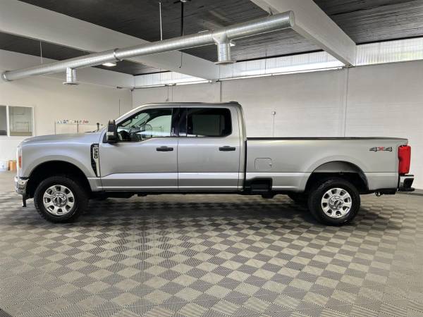 2023 Ford Super Duty F-350 SRW 4x4 4WD F350 XLT SD Crew Cab - $47,300 (Se Habla Espanol)63623043079041123