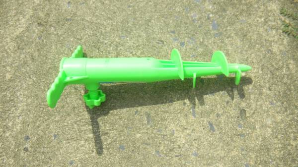 Beach umbrella anchor corkscrew 1