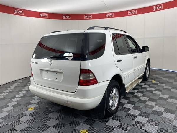 Mercedes w163 Ml320 Ml350 Ml430 Ml500 Ml55 parts only 1