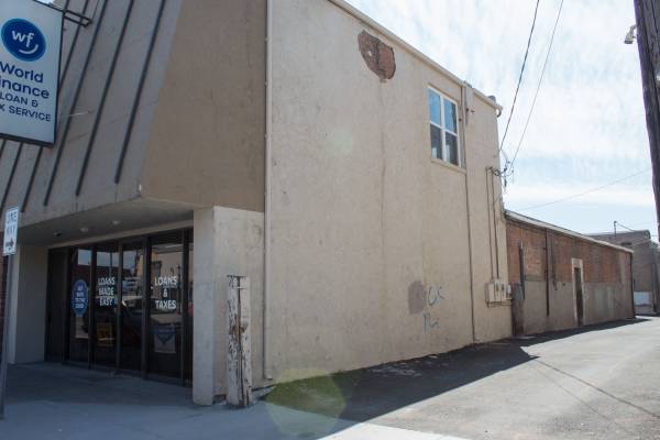 $385,000 / 3br - 3800ft2 - Multi Purpose apartment/condo for under 400k (Blackfoot)63952518834946121