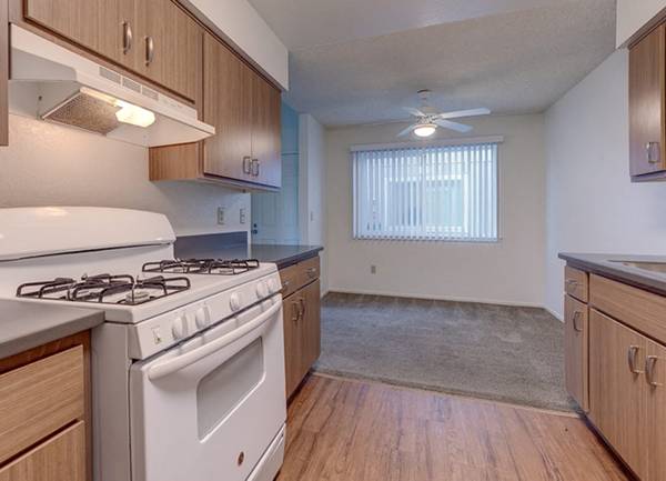 $1,905 / 1br - 644ft2 - Techos Abovedados, Electrodomésticos Blancos, Centro de Fitness (401 W. Pine Ave, Lompoc, CA)63663820090499120