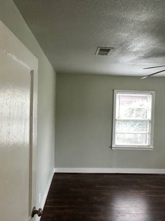 650 $ / 1 hab. - 160 pies² - Disponible habitación de un dormitorio en alquiler (La Marque)63386252204419124