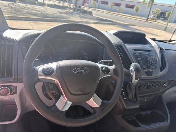 2015 Ford Transit - Photo 9