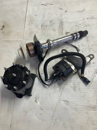 GM HEI Distributor 1