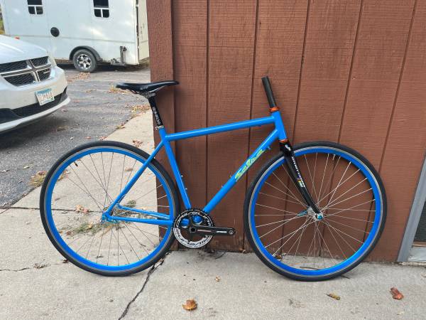 Salsa La Raza Prototype 1