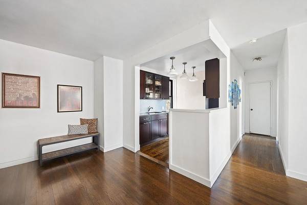 $2,500 / 1br - 700ft2 - Un Glorioso Apartamento de Una Habitación (Greenwich Village)63854193991939123