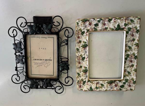 Metal Photo Frame - $8 (Nashville,  TN)63443698364929121