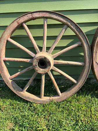 Ruedas de madera para carro. - $1.000 (Dysart)63435638229123121