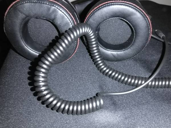Vogek Auriculares - $5 (Lowell)63471245727873122