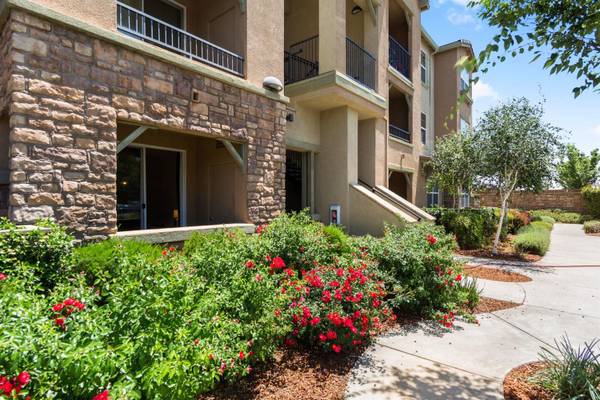 Fully Upgraded 2Bed/2Bath Condo in Beautiful Rocklin-Move-In Ready! 1