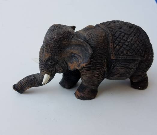 Elephant Statue Decoration 1